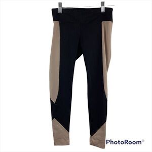 Koral Curve Mid Rise Crop Leggings Black and Bisque Size Small***